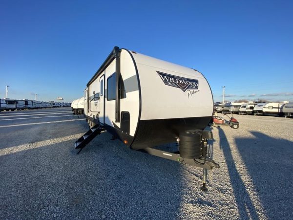 2024 FOREST RIVER WILDWOOD 32BHDS